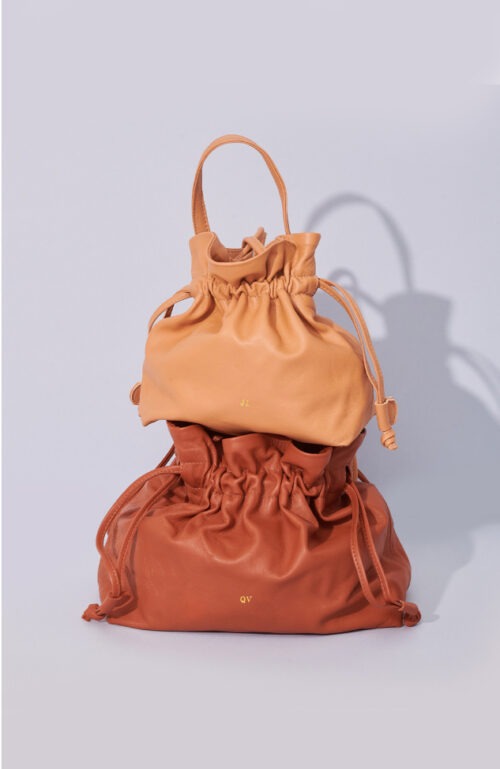 Especialmente feita para o todo dia com 2 opções de alças